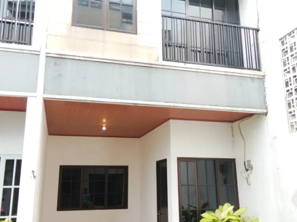 DIJUAL RUMAH di Jl Cempaka Ujung Bintaro - Jakarta Selatan