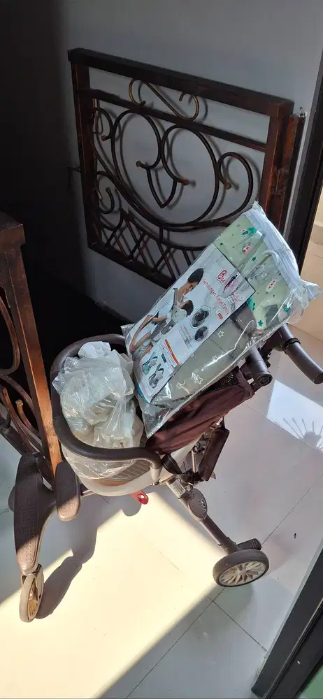 DIJUAL CEPAT STROLLER LIPAT BONUS RANSEL FAMILY