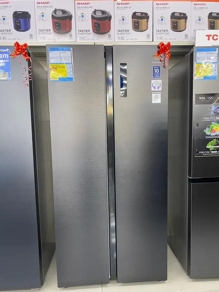 Promo Kulkas Electrolux 436L (ESE4500A-B)