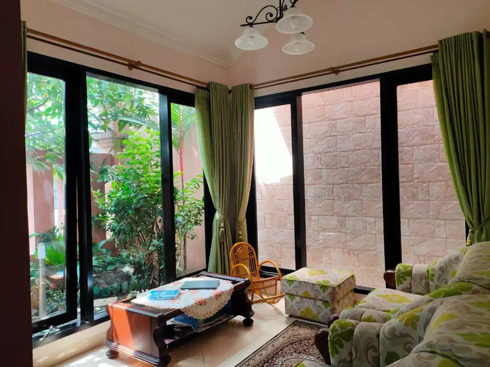 Dijual Rumah Lux di Komplek Leuwisari Bandung