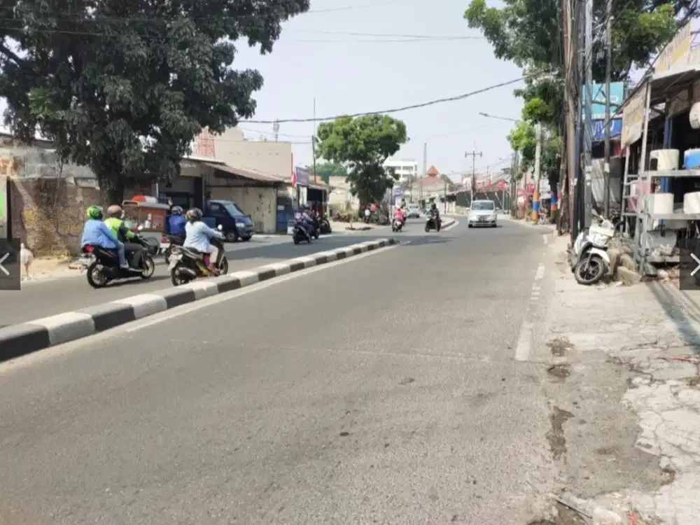 Jual murah, jauh dibawah NJOP rumah hitung tanah, zona campuran pinggir jalan raya