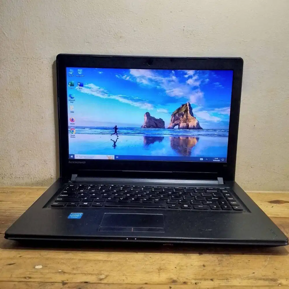 Lenovo Celeron N3150 (4 CPUs) setara core i3 Ram 4 GB siap pakai