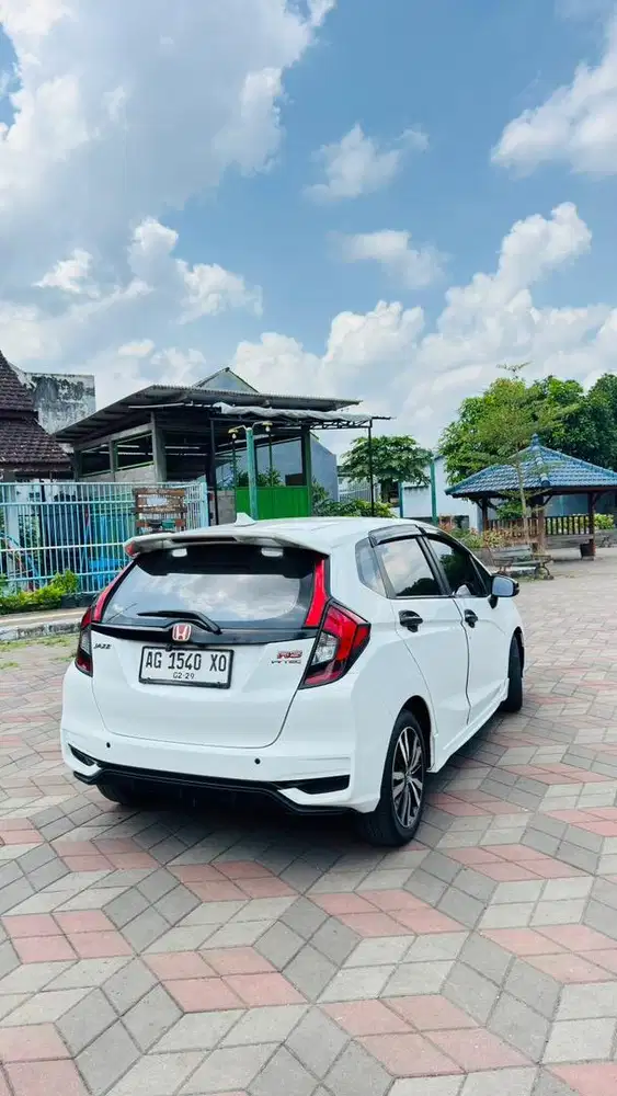 DI JUAL HONDA JAZZ RS 2017, MATIC