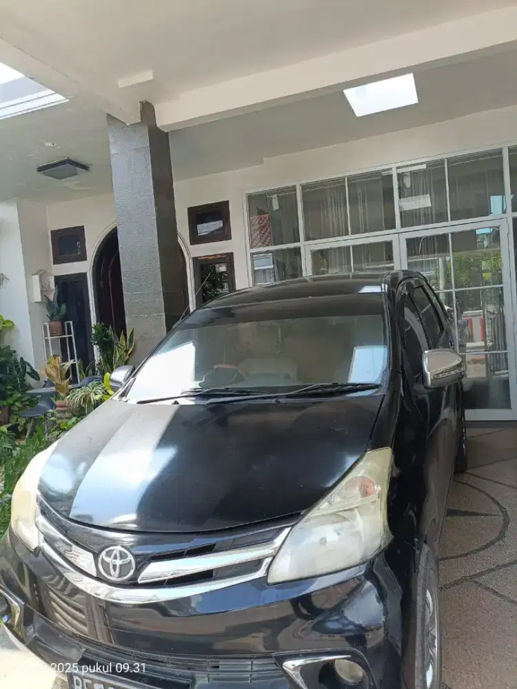 TOYOTA AVANZA 1.3 TIPE G. M/T TAHUN 2012
