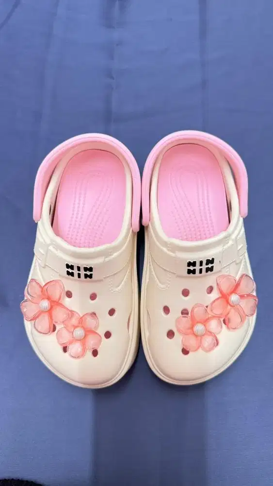 Sepatu anak pink bunga no 30, sendal baim, sendal pantai non slip