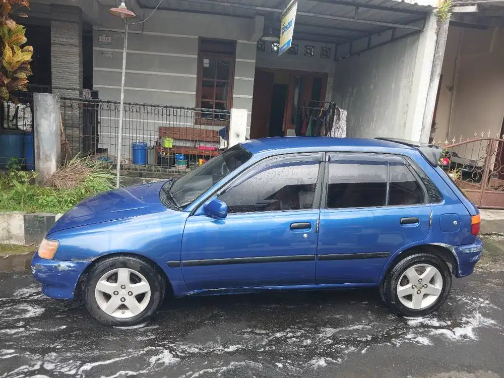 DIJUAL TOYOTA STARLET BIRU EP80 TAHUN 90