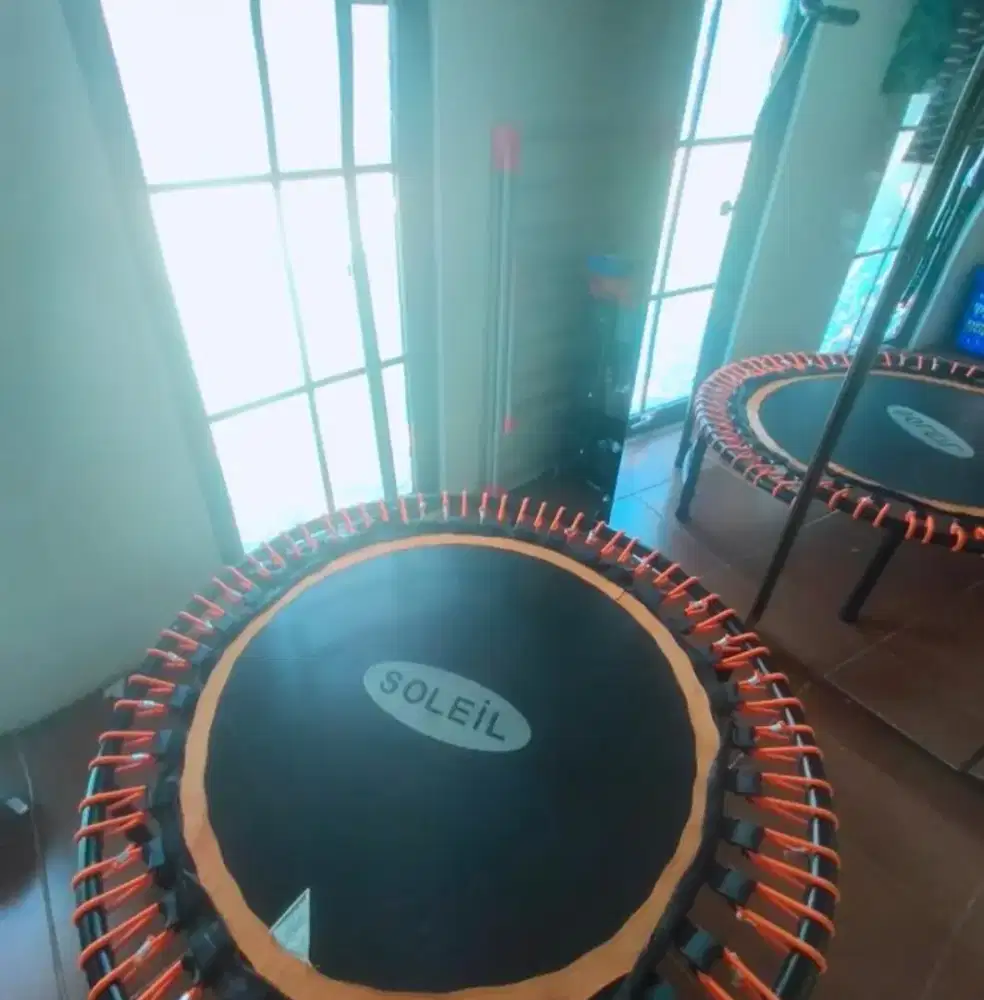 trampolin ada pegangan