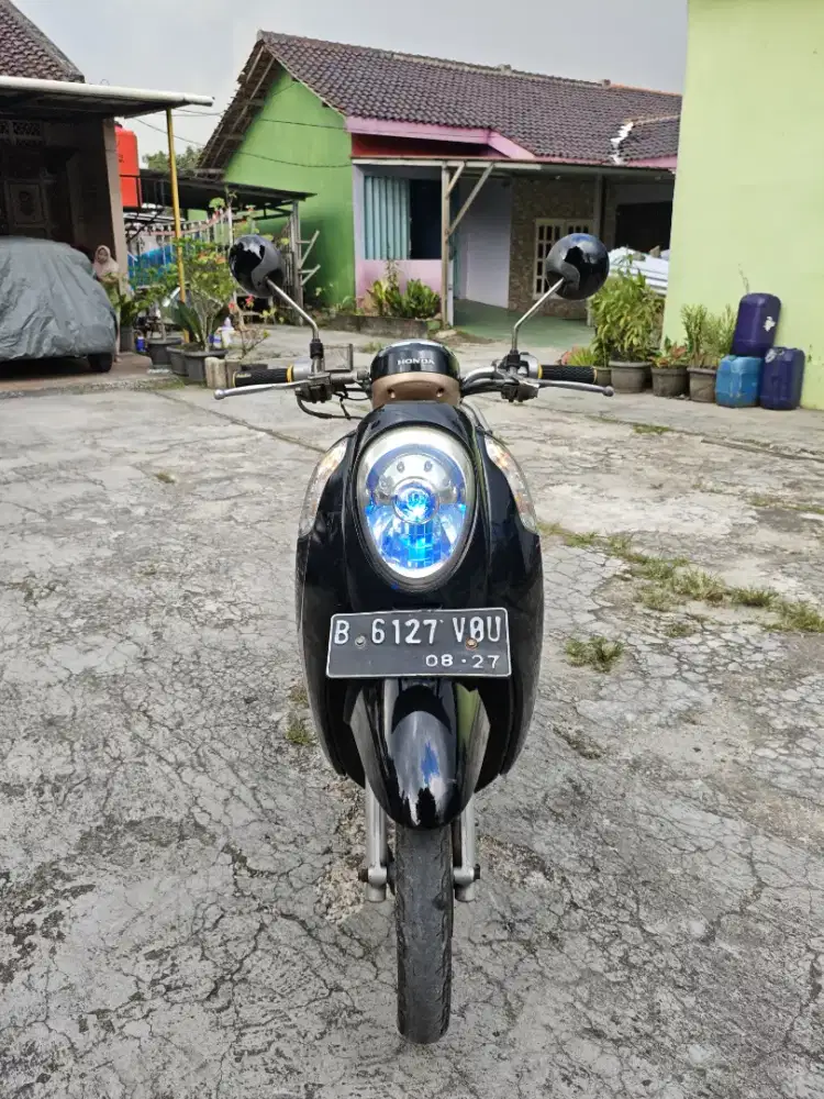 HONDA SCOOPY 2013