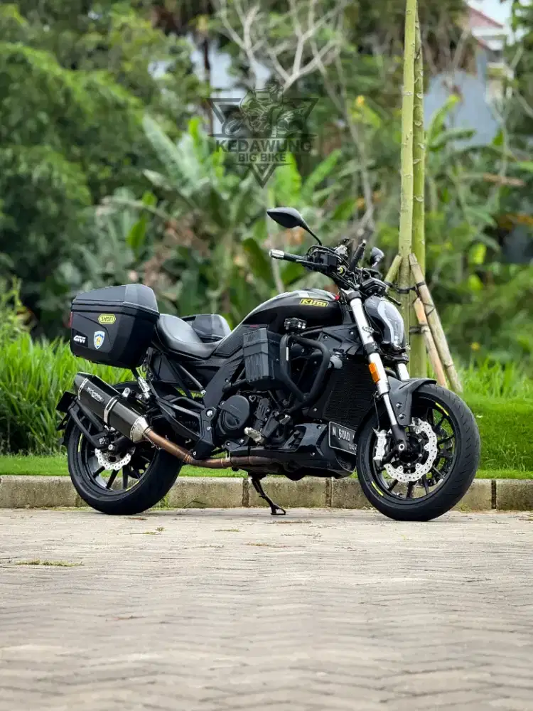 Benelli 502c cruiser