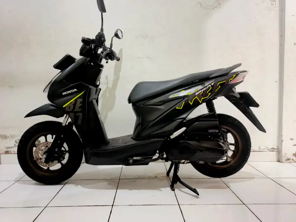 Jual honda beat street masih original sperti baru banget