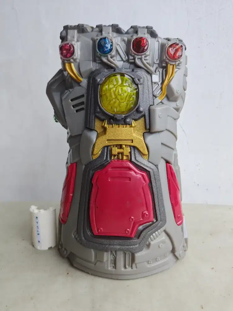 Marvel Avengers Endgame Electronic Tangan Thanos Infinity Hasbro Toy
