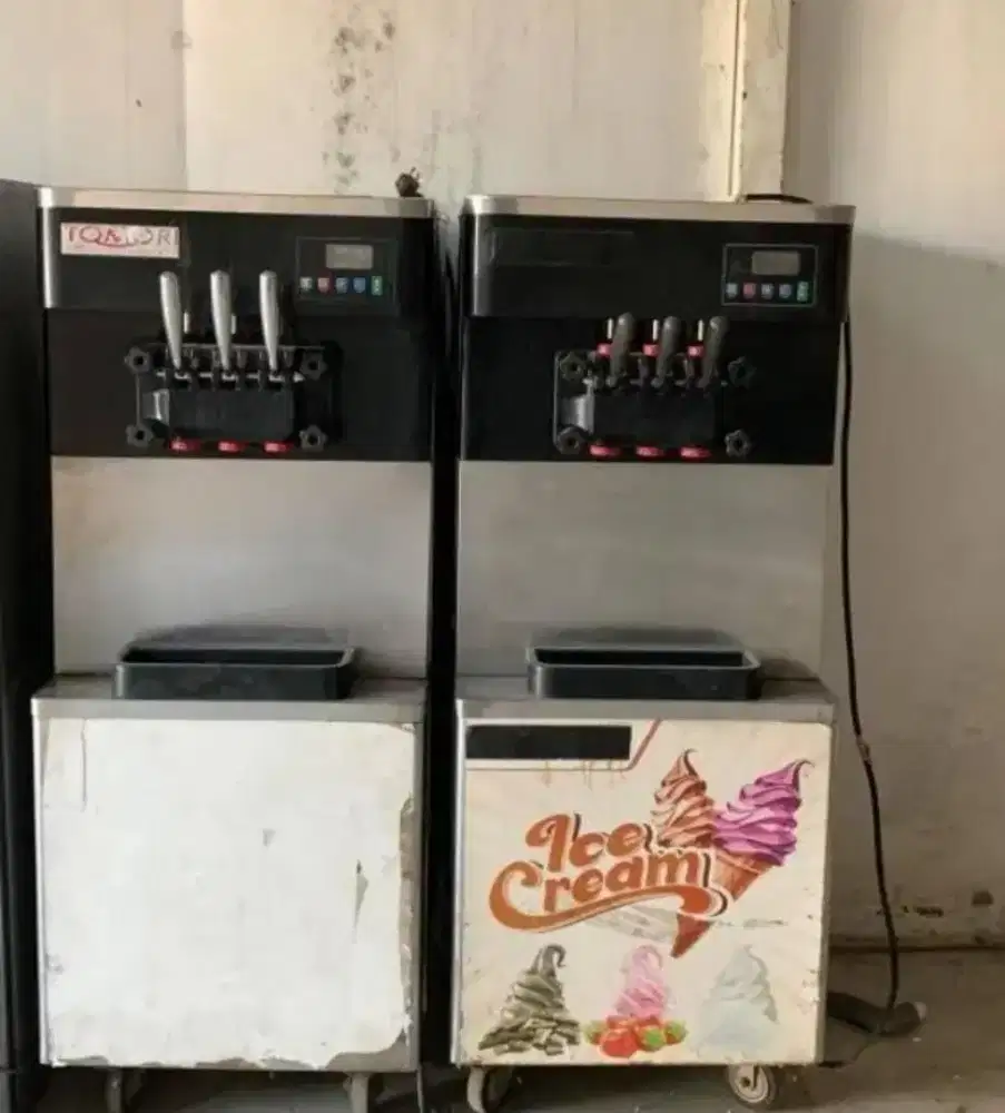 Mesin Es cream 3 tungku