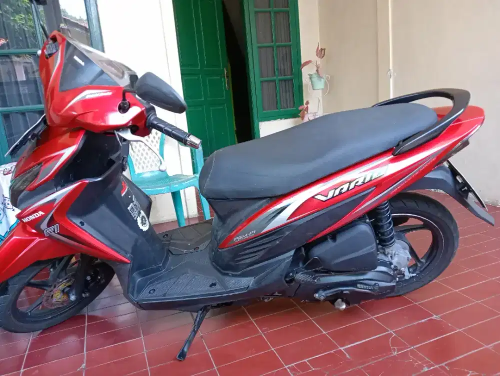 Honda Vario Agnes CBS-Fi-Remote 2014 Merah Ori mulus mantap siap pakai