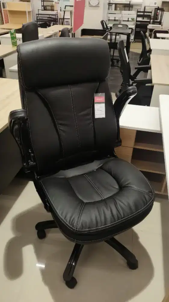 KURSI KERJA MANAJERIAL