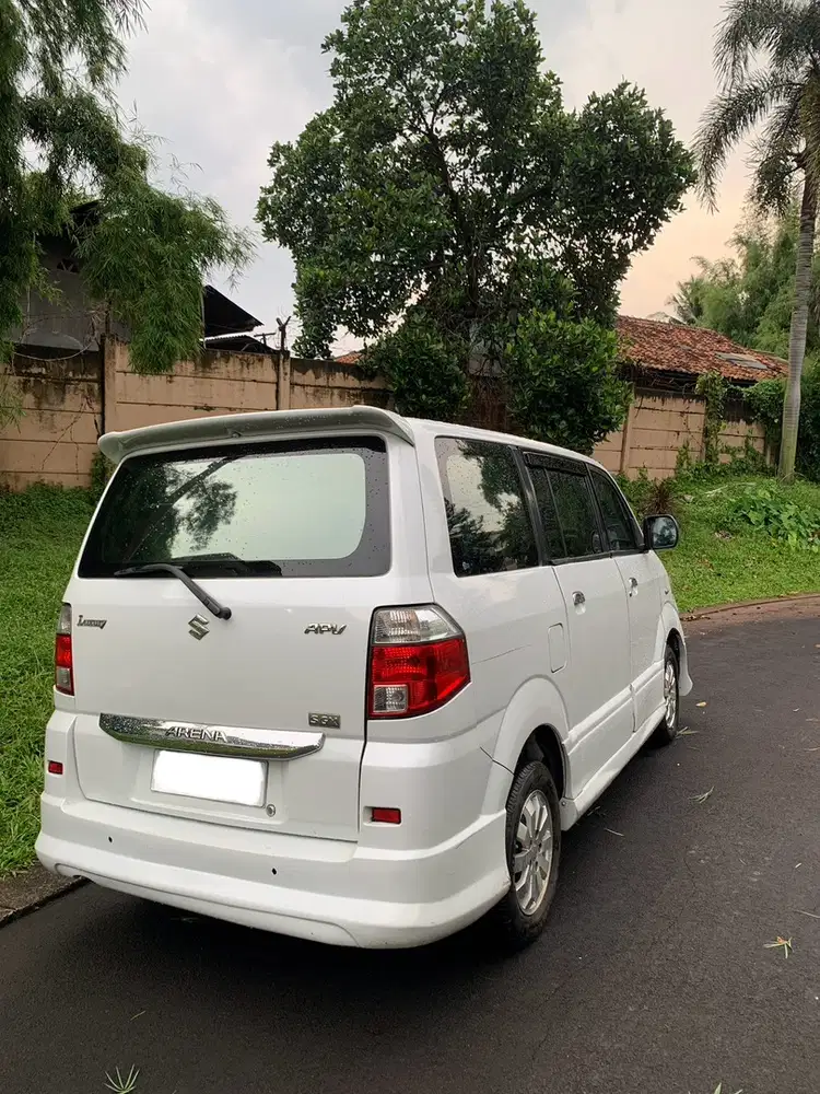 Suzuki APV Luxury 2010 Bensin