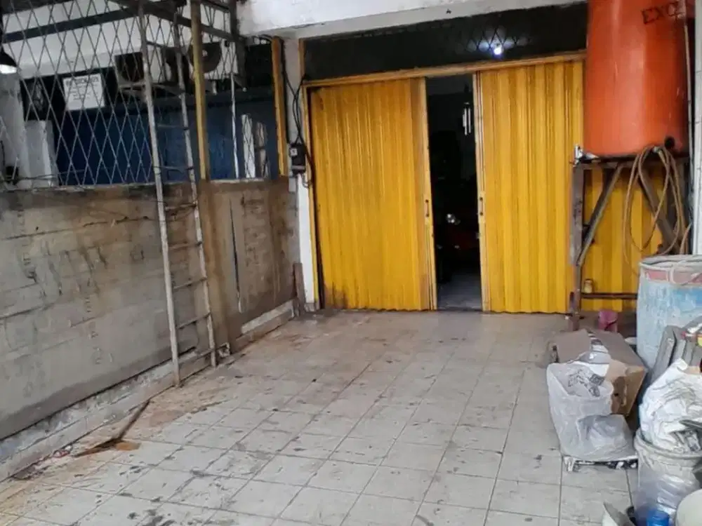 Di Sewakan Ruko 3 Lantai Siap Huni di Taman Surya 2 Jakarta Barat