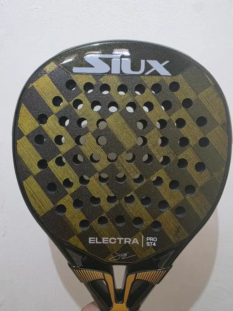 RAKET PADEL SIUX ELECTRA ST4 2025