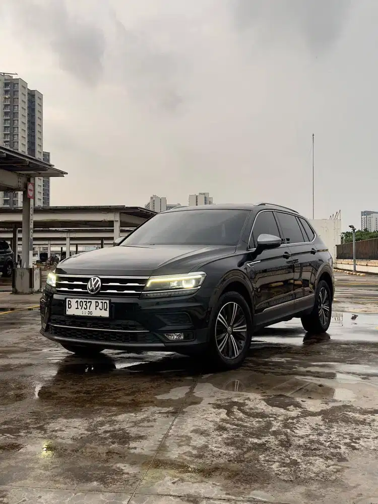 VW TIGUAN ALLSPACE 1.4 TSI 2020 Hitam Black 2019 2021 LOW ODO