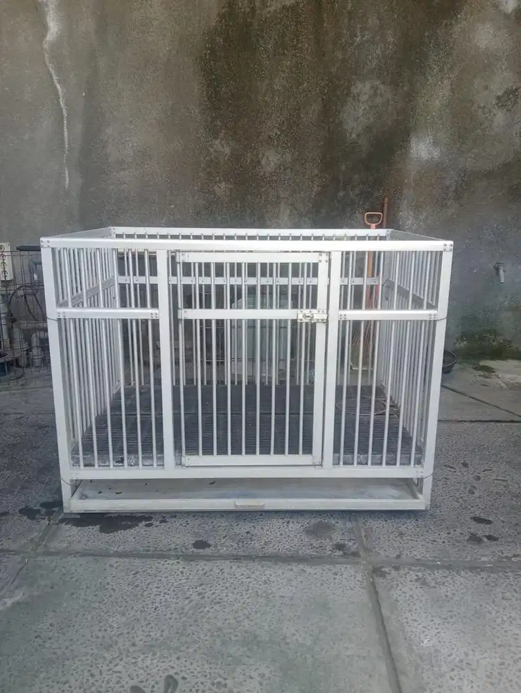 Kandang anjing Aluminium