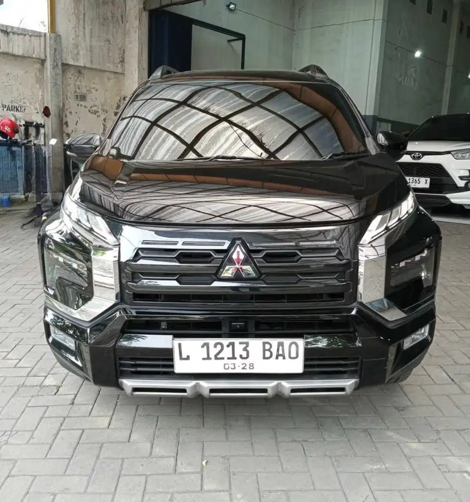 DiJUAL MITSUBISHI XPANDER CROSS AT 2022 TERMURAH ISTIMEWA KM 24RB ASLI