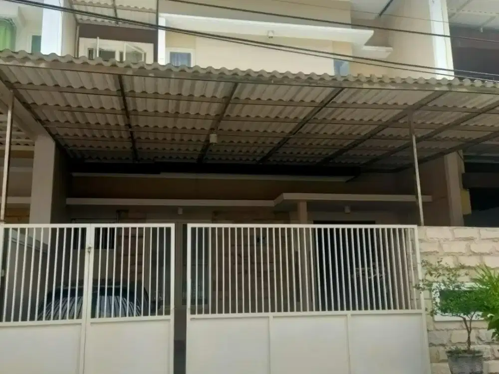 JUAL RUMAH SHM 2 LANTAI SIAP HUNI BAGUS MANYAR SURABAYA TIMUR SAFE140