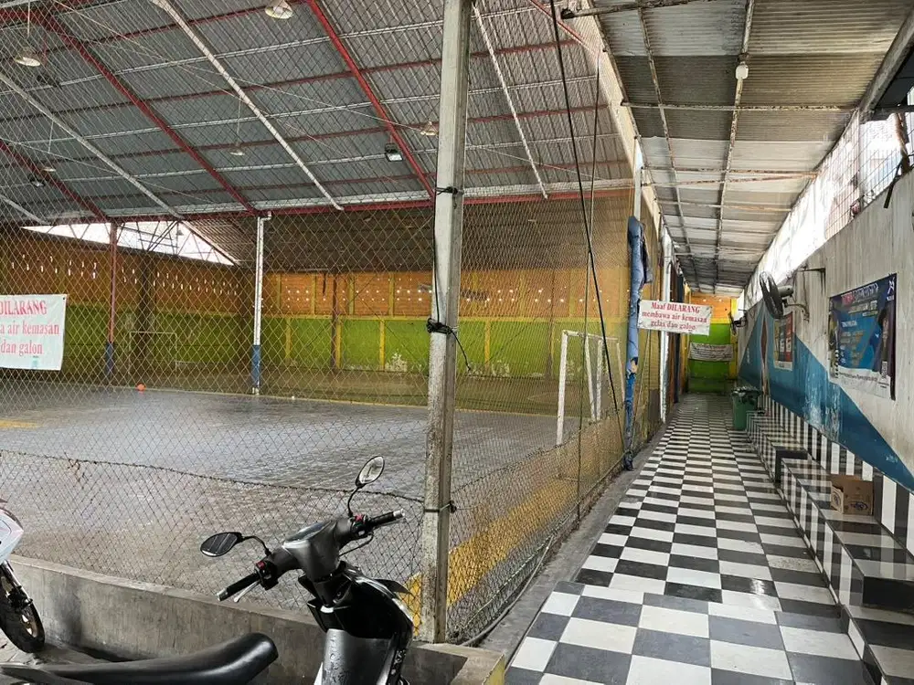 Jual bangunan futsal dan rumah