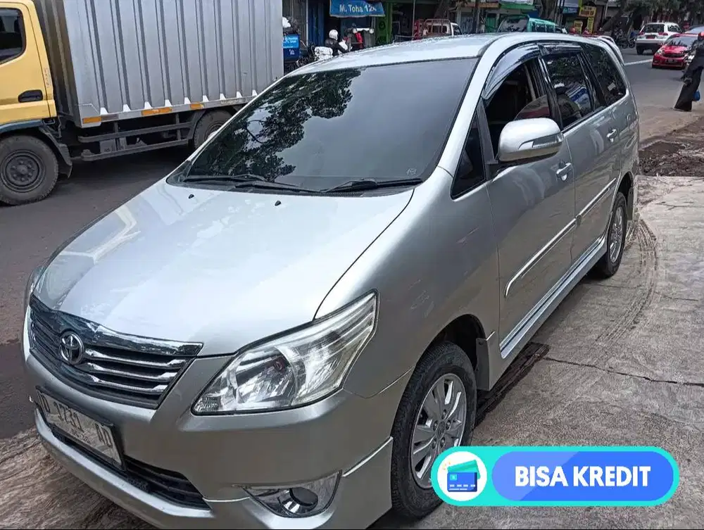 Toyota Kijang Innova 2012 Bensin