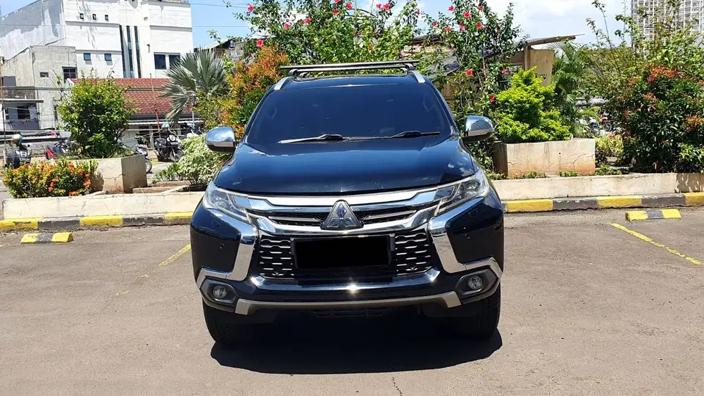 Mitsubishi Pajero Sport Dakar 2.4 Diesel Sunroof 2018 Record Garansi