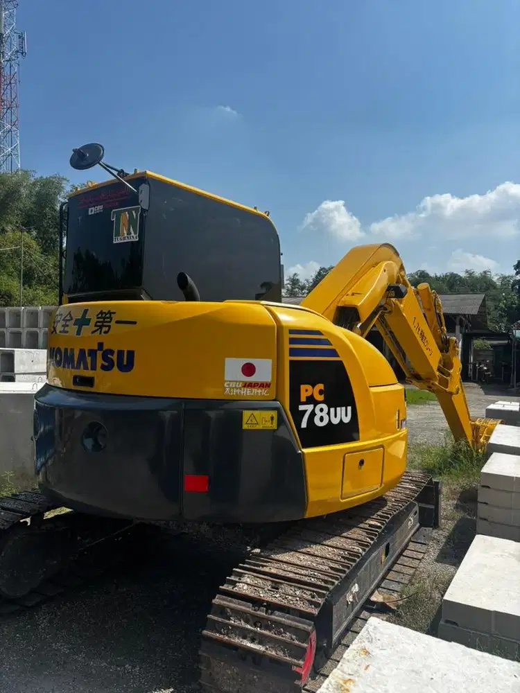 KOMATSU PC 78UU-8