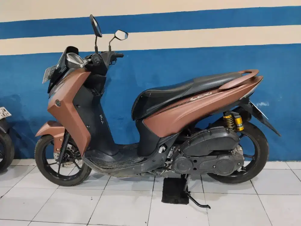 (jual cepat) yamaha lexi tipe S tertinggi 2019 kyles super mulus