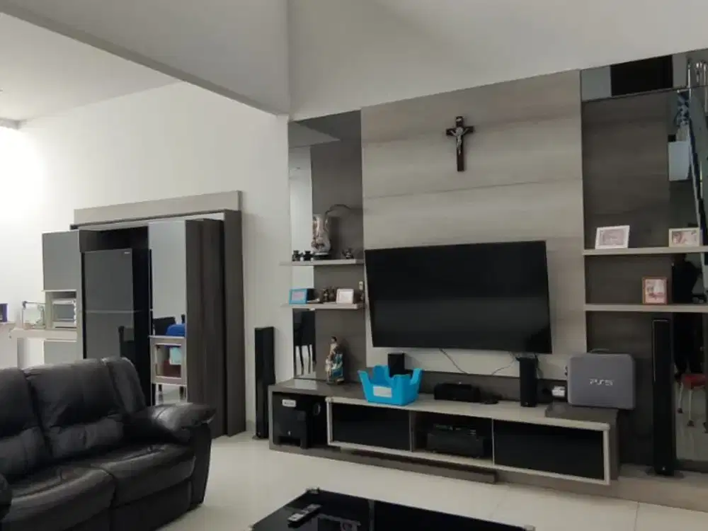 Dijual Rumah 2 Lantai di Batununggal Bandung