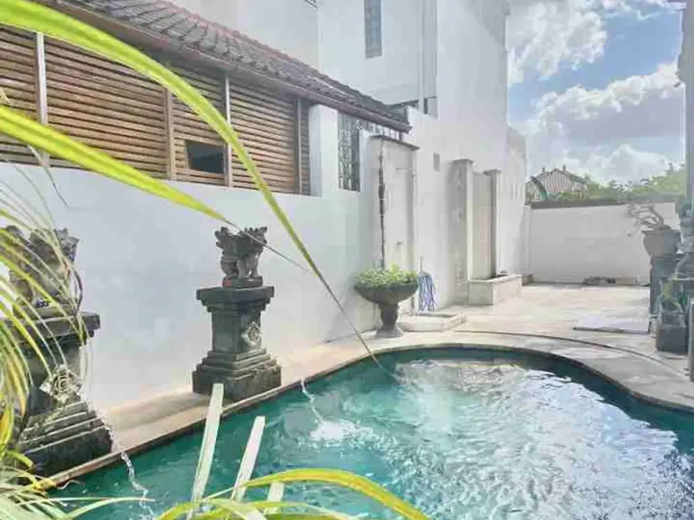 Villa stratrgis behind St Ali pererenan Canggu Bali