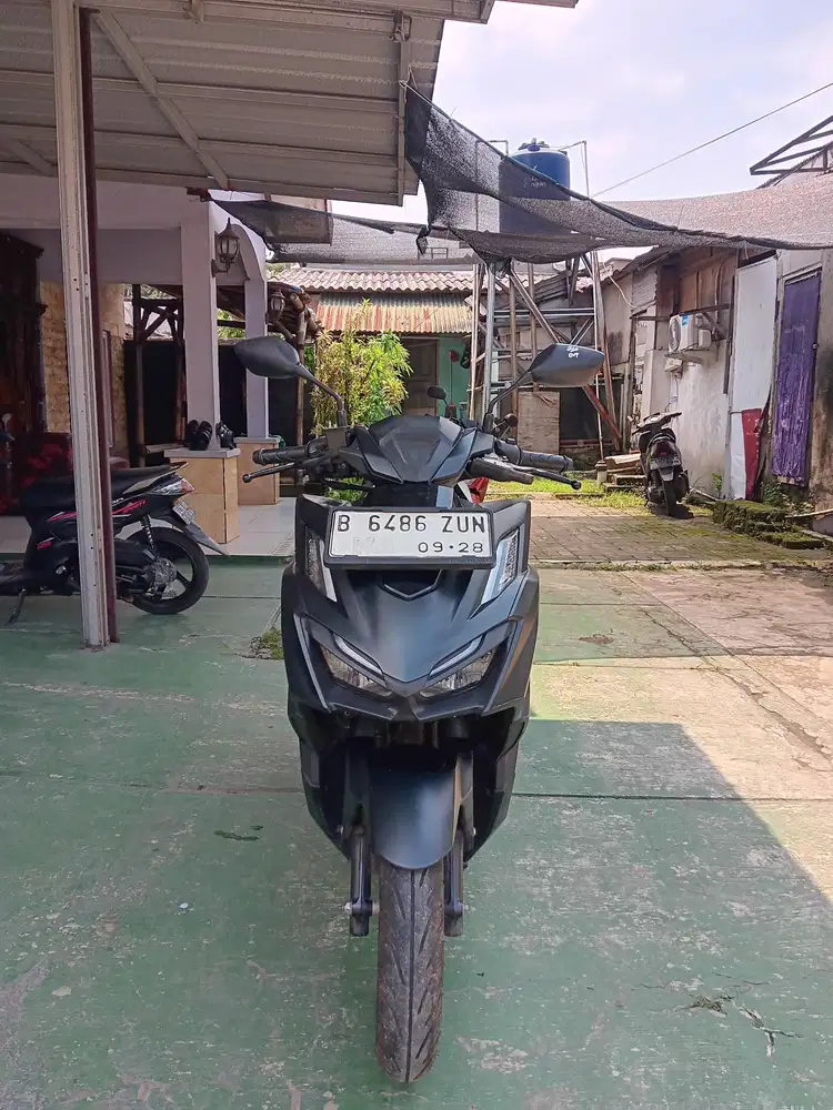 Honda vario 160 cc hitam