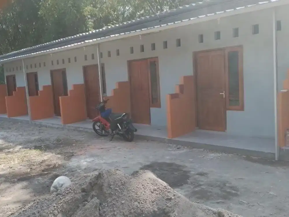 Paviliun di utara kampus UTY/MMTC  Lokasi sendangadi mlati sleman( barat terminal jombor).JK4017