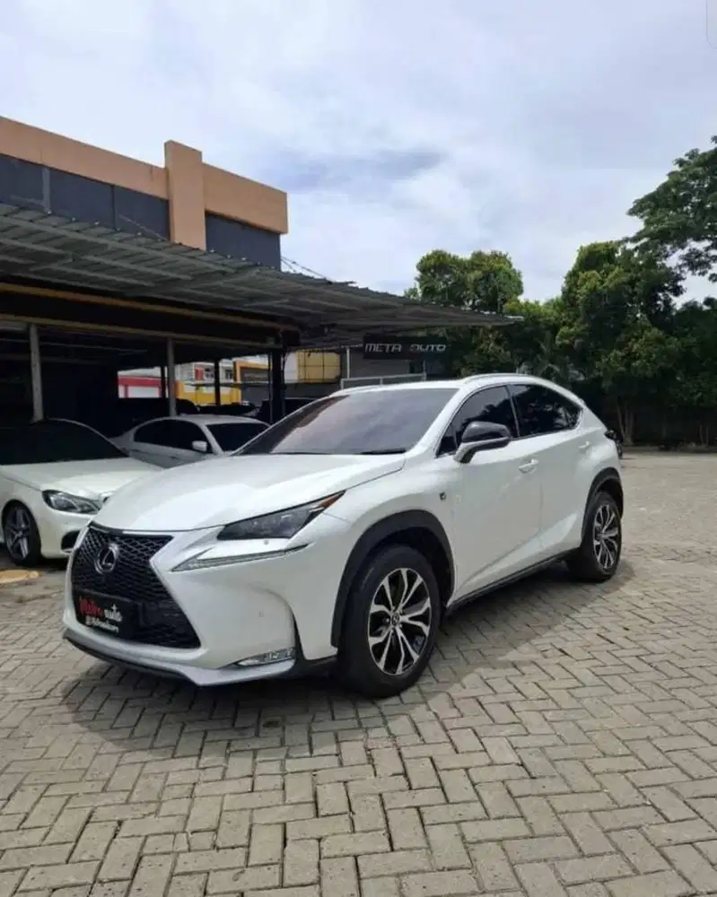 Lexus Nx200t F Sport 2016/2017 Putih
