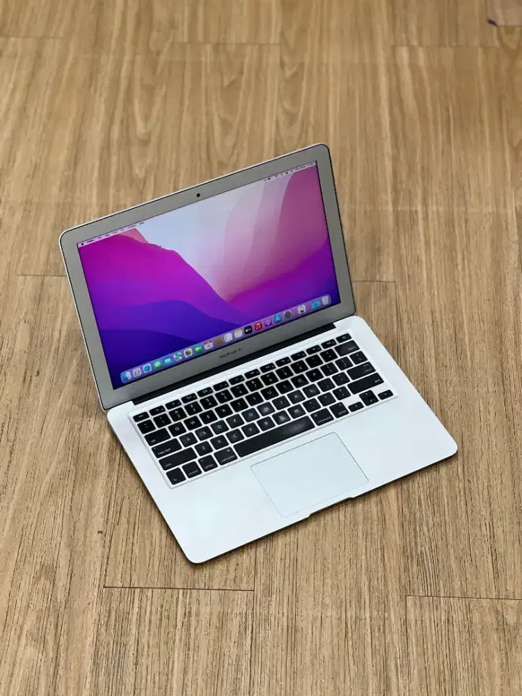 MacBook Air 2017 13inch 8/256