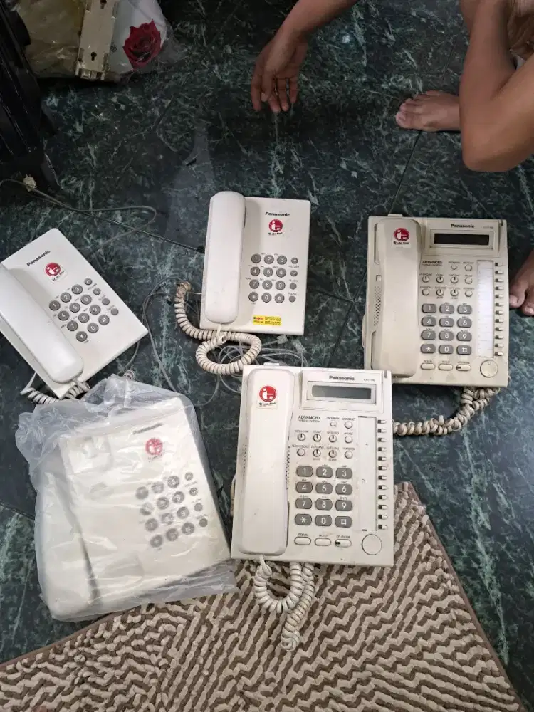 Pesawat telpon panasonic 4 biji
