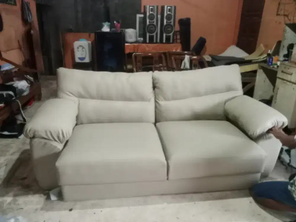 Resparasi mebel kursi sofa dan jok kendaraan
