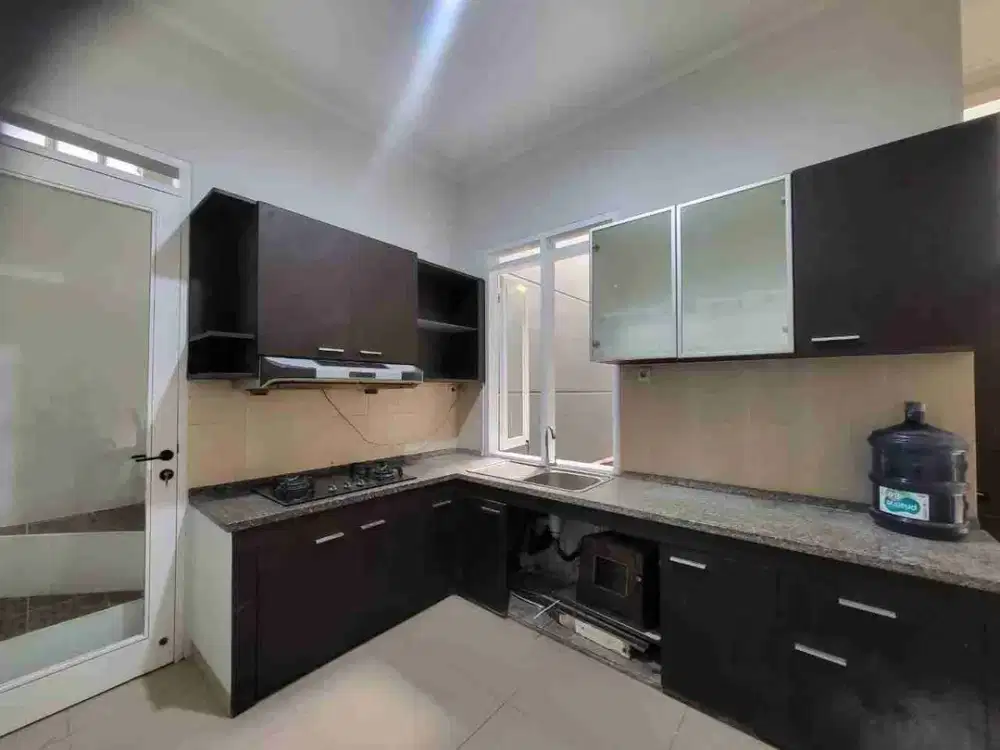 dijual Rumah Mewah Elegan di batununggal Indah Bandung