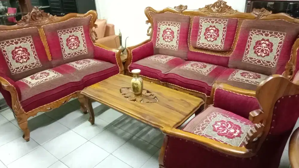 SET KURSI TAMU JEPARA WARNA MERAH
