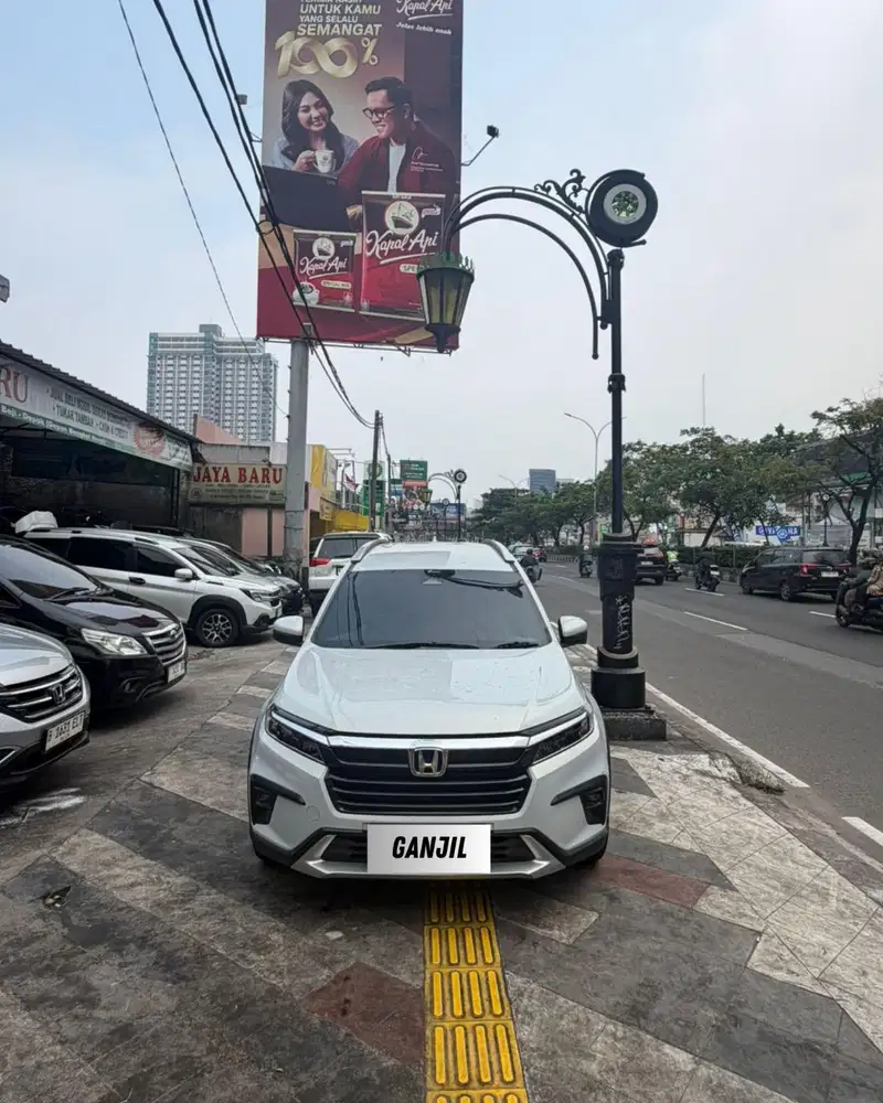 HONDA BR-V PRESTIGE SENSING 2022 CVT MATIC / GANJIL