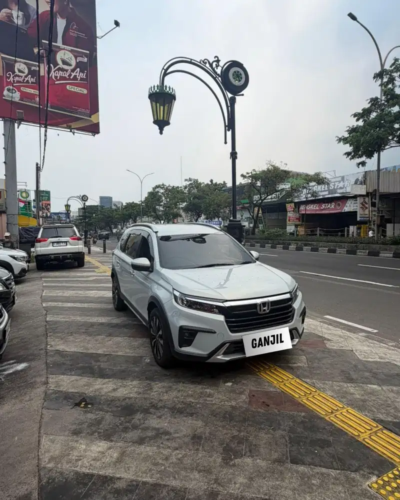 HONDA BR-V PRESTIGE SENSING 2022 CVT MATIC / GANJIL