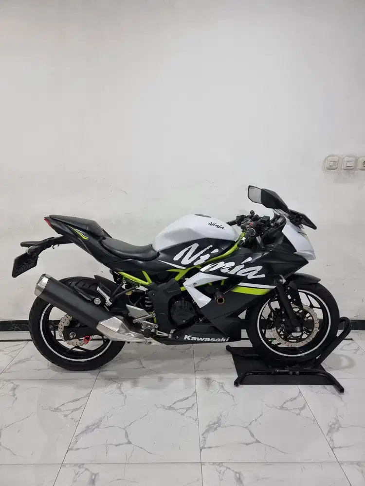 Kawasaki Ninja 250 SL Fi 2021 / 2022 bulan 9 Pajak panjang KM 6 RB