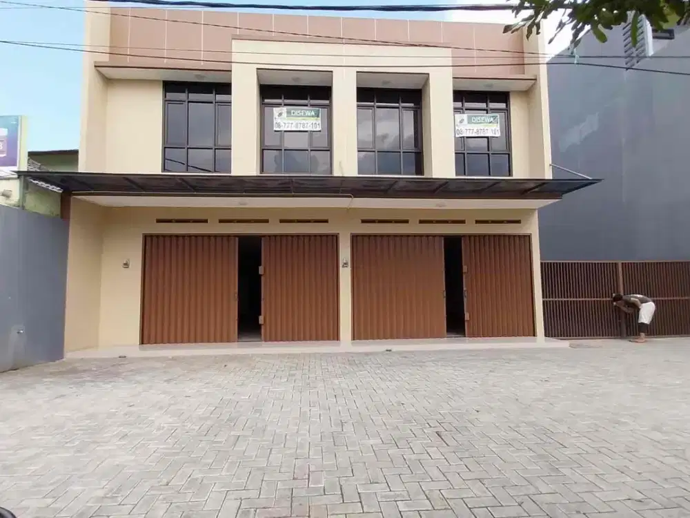 Disewakan Ruko bagus Strategis Mainroad Cisaranten Kulon Arcamanik