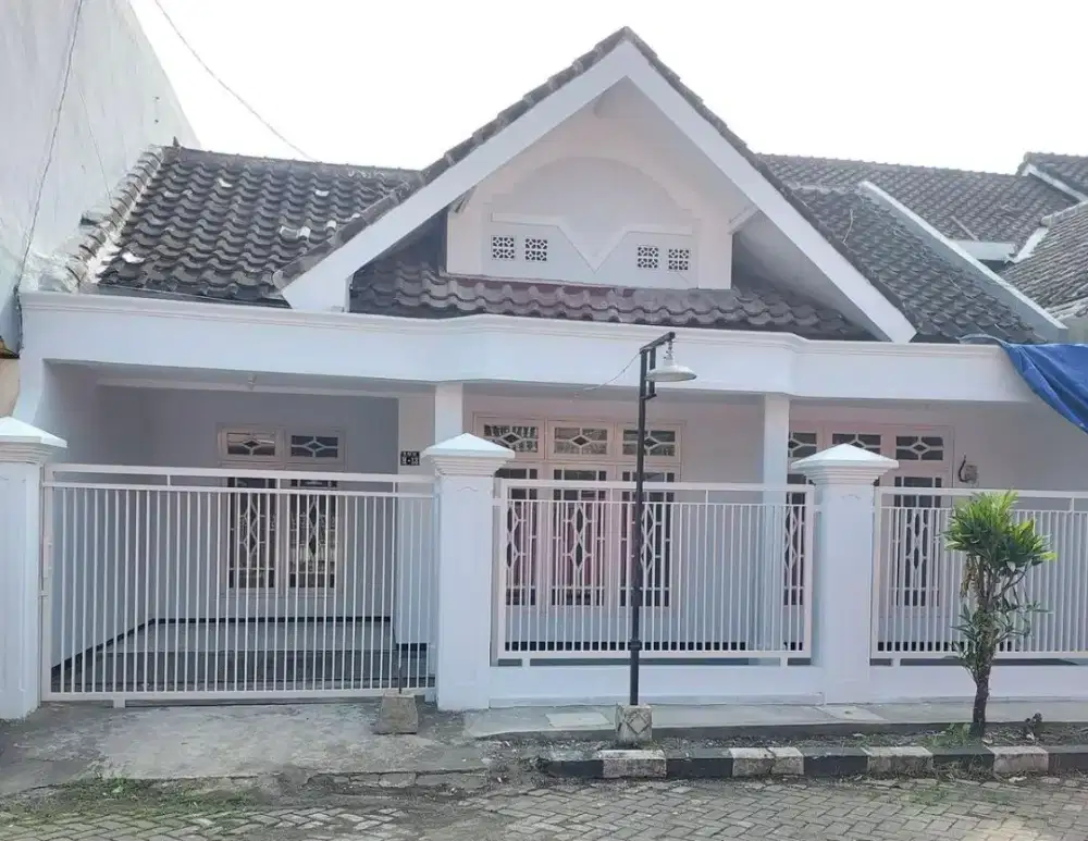 Rumah Murah Luas 150 m² Perumahan Poros Sulfat Blimbing
