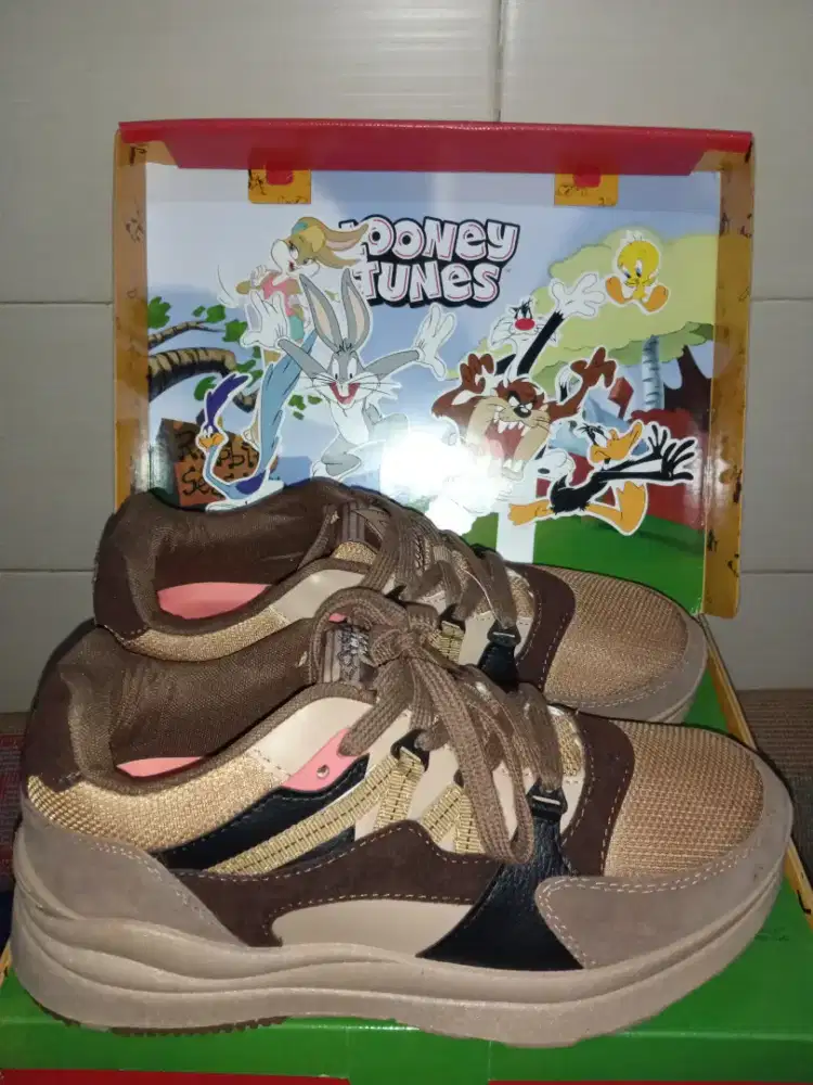 Sepatu aero street original