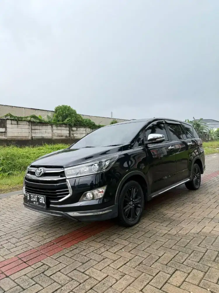 Toyota Innova Reborn Venturer 2.4 matic diesel 2017 Istimewa
