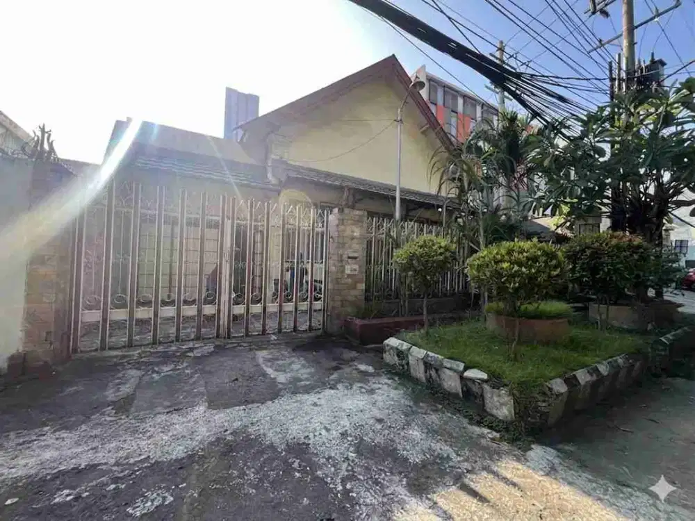 DIJUAL RUMAH VINTAGE KOMERSIAL SURABAYA PUSAT JALAN SUMATERA