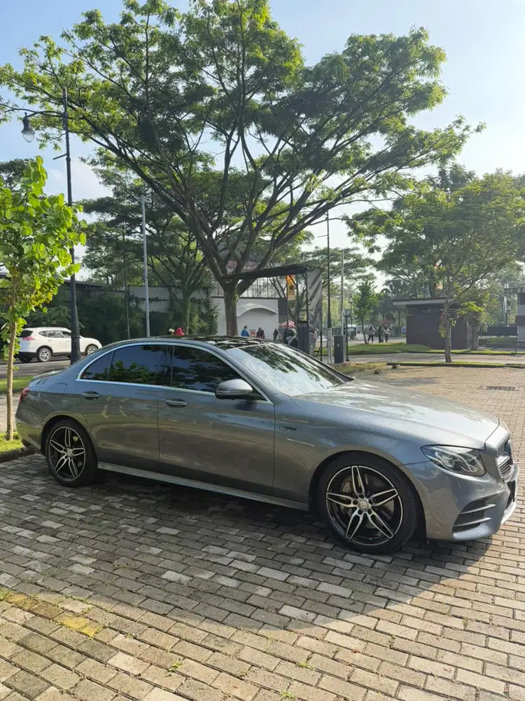 Mercedes-Benz E300 2017 Bensin