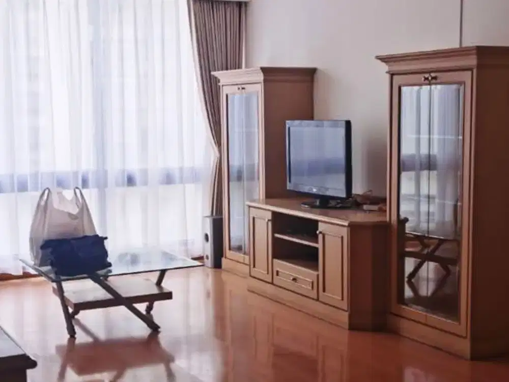 Disewa 105jt pertahun Fully Furnished 2 Bedroom, Middle Floor, Taman Anggrek Condominium